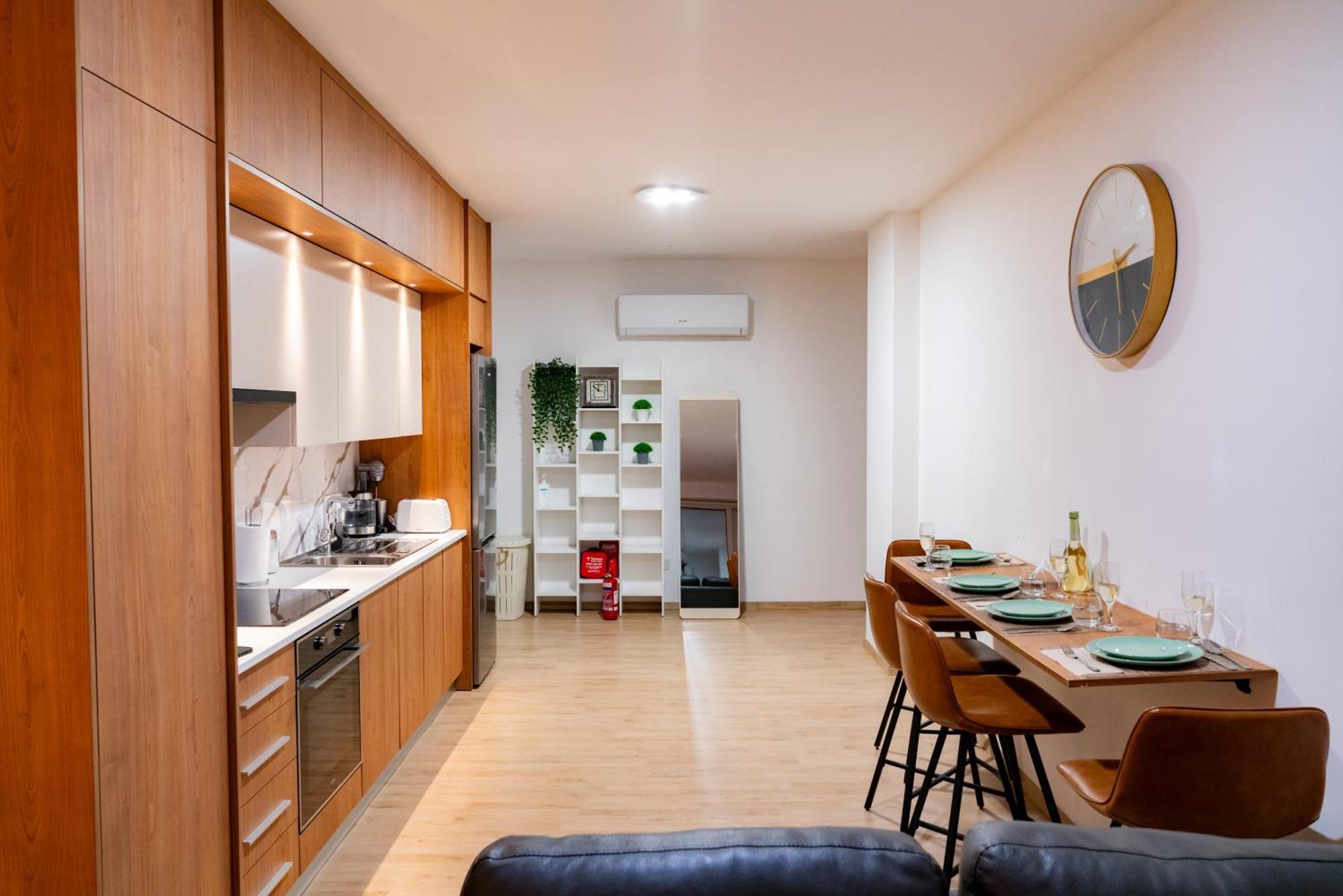 Earth Apartment Larnaca Exterior foto